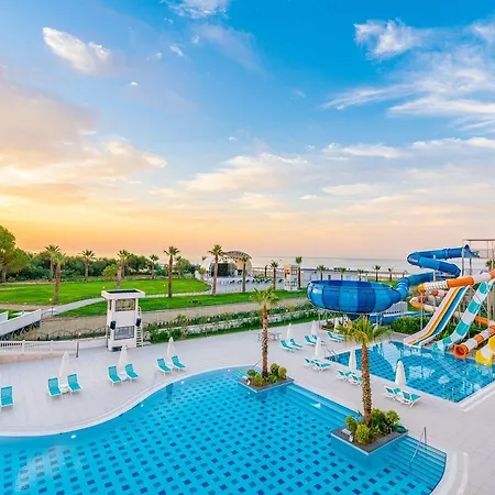 Hotel Diamond De Luxe And Colakli